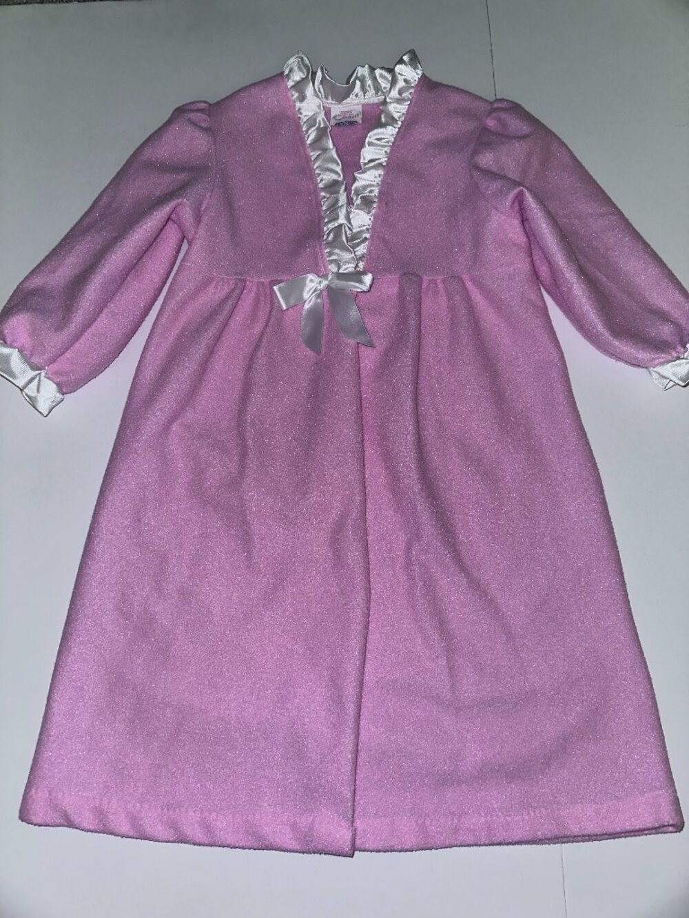 Vintage 80s or 90's Cassie pink satin trimmed Girls 3T Robe EXCELLENT!